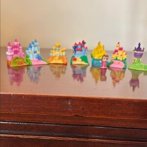 Squinkies Disney Royal Castle Tiny Tots Display, BLIP 2012
